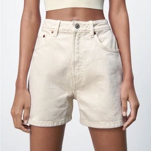 Zara Light Beige Denim Mom Shorts
